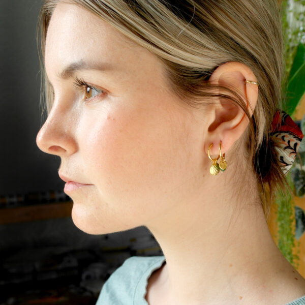 The daisy earrings
