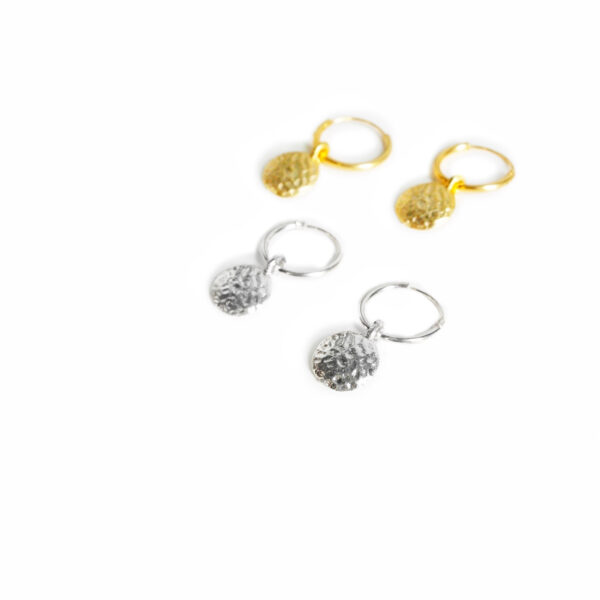 The daisy earrings