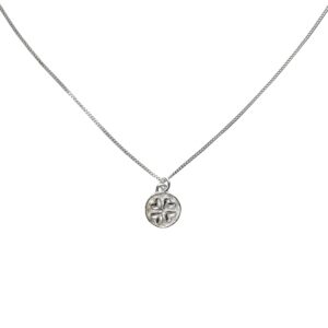 The clover necklace