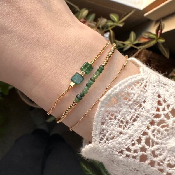 Armbanden set met mica en smaragd edelsteen.