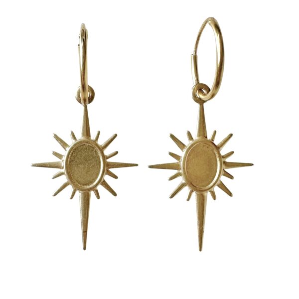 Gouden oorbellen met zonnen hangers