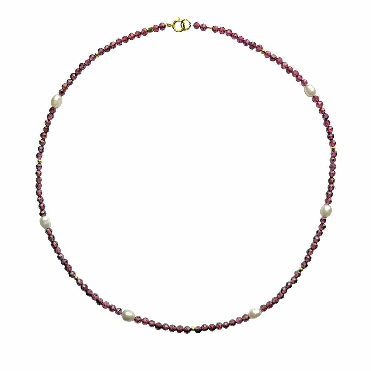 Kralenketting met roze/paarse ronde facetgeslepen kralen van granaat en grotere ovalen zachtwitte parels.